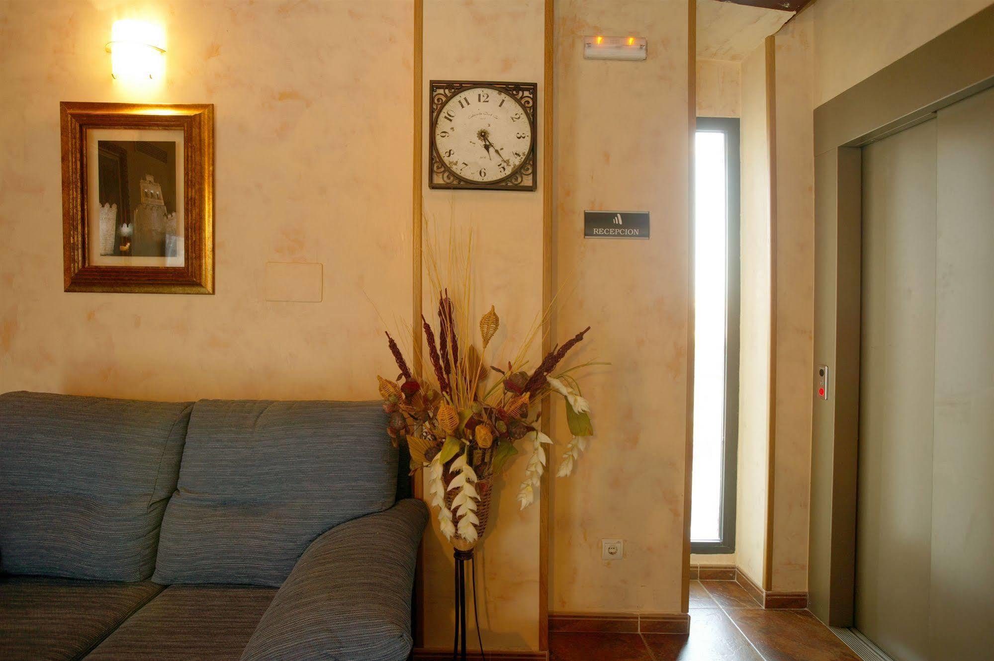 Hotel Las Murallas Ávila Exteriör bild
